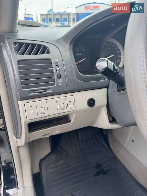 Седан Kia Cerato 2006 в Житомире