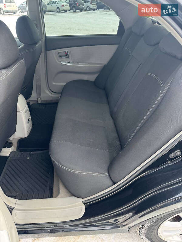 Седан Kia Cerato 2006 в Житомире