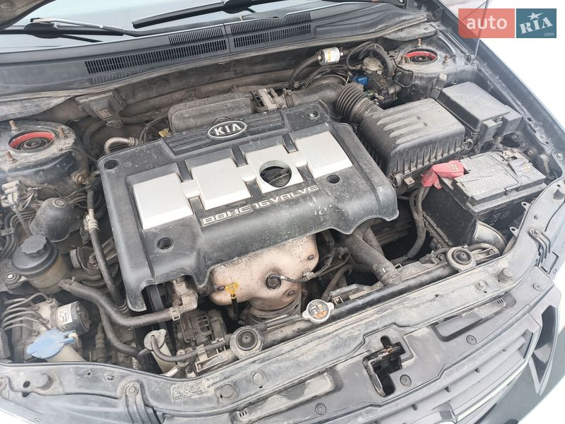 Хэтчбек Kia Cerato 2006 в Обухове