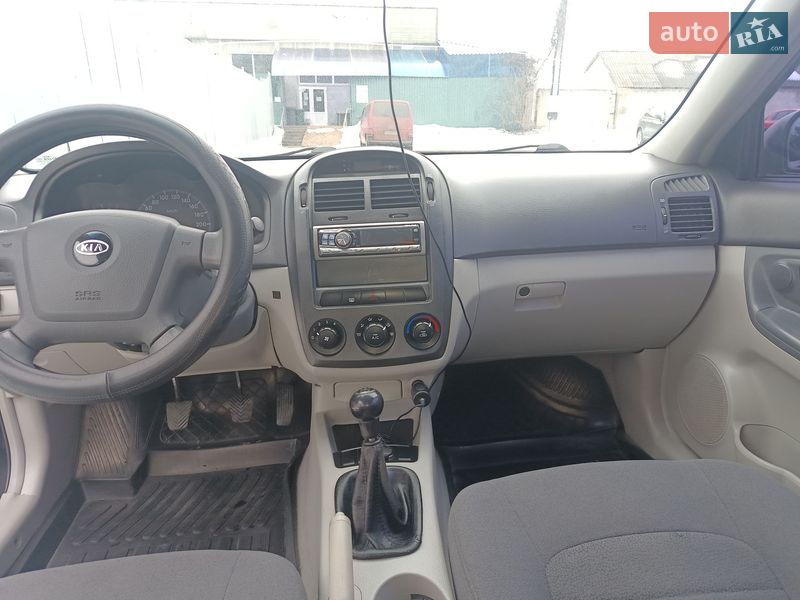 Хэтчбек Kia Cerato 2006 в Обухове