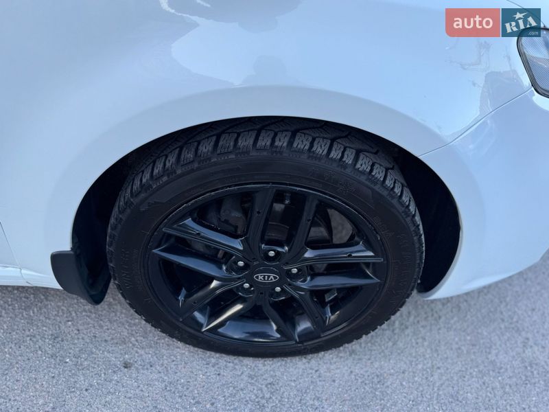 Купе Kia Cerato 2011 в Запорожье