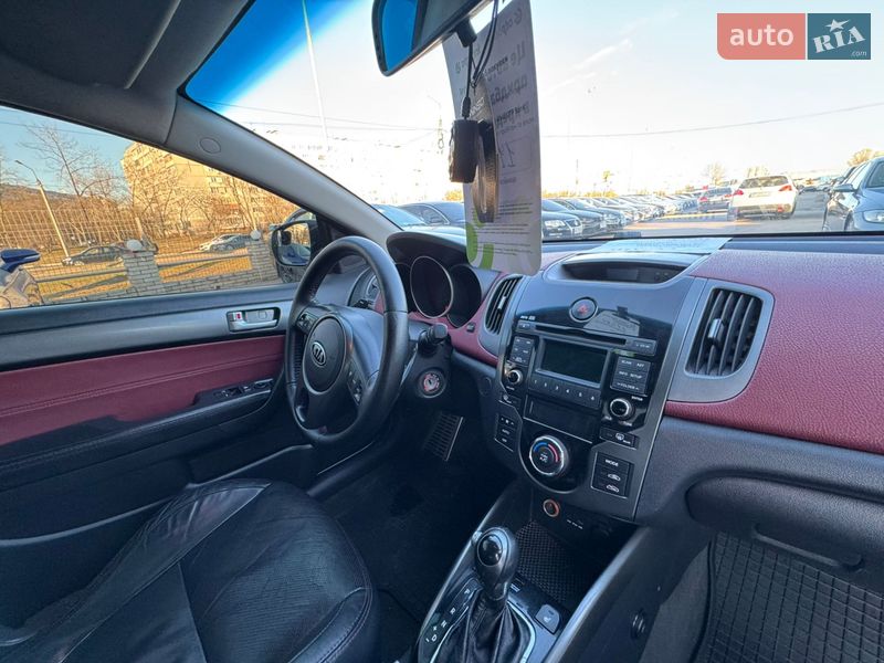 Купе Kia Cerato 2011 в Запорожье