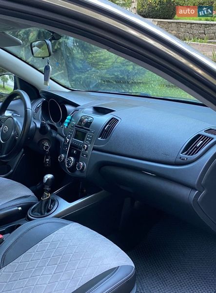 Седан Kia Cerato 2009 в Хмельницком