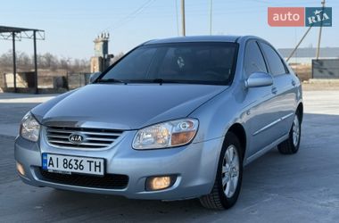 Седан Kia Cerato 2007 в Новом Буге