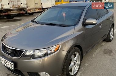 Седан Kia Cerato 2009 в Днепре