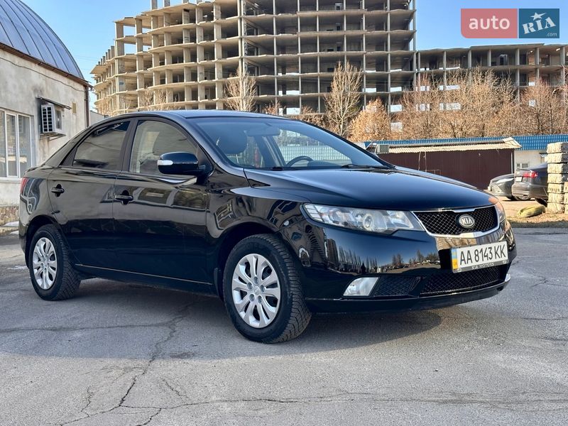 Седан Kia Cerato 2009 в Киеве