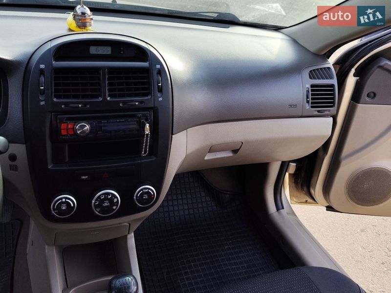 Седан Kia Cerato 2007 в Запоріжжі