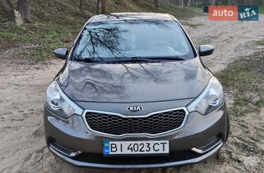 Седан Kia Cerato 2013 в Кременчуге