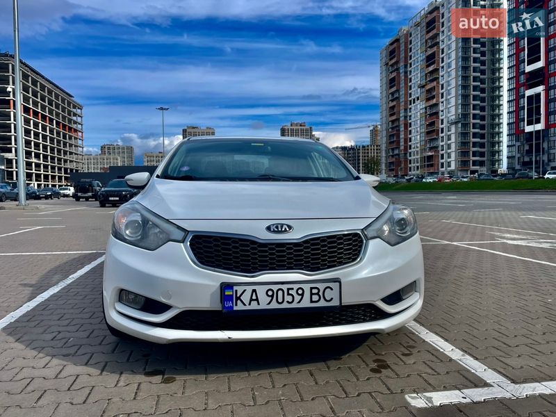 Седан Kia Cerato 2013 в Києві