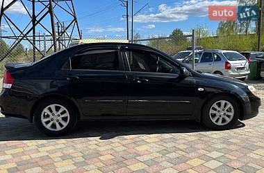 Седан Kia Cerato 2007 в Стрию