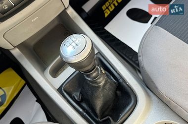 Седан Kia Cerato 2007 в Стрию