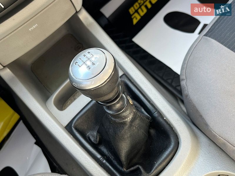 Седан Kia Cerato 2007 в Стрию