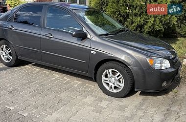 Седан Kia Cerato 2006 в Сумах