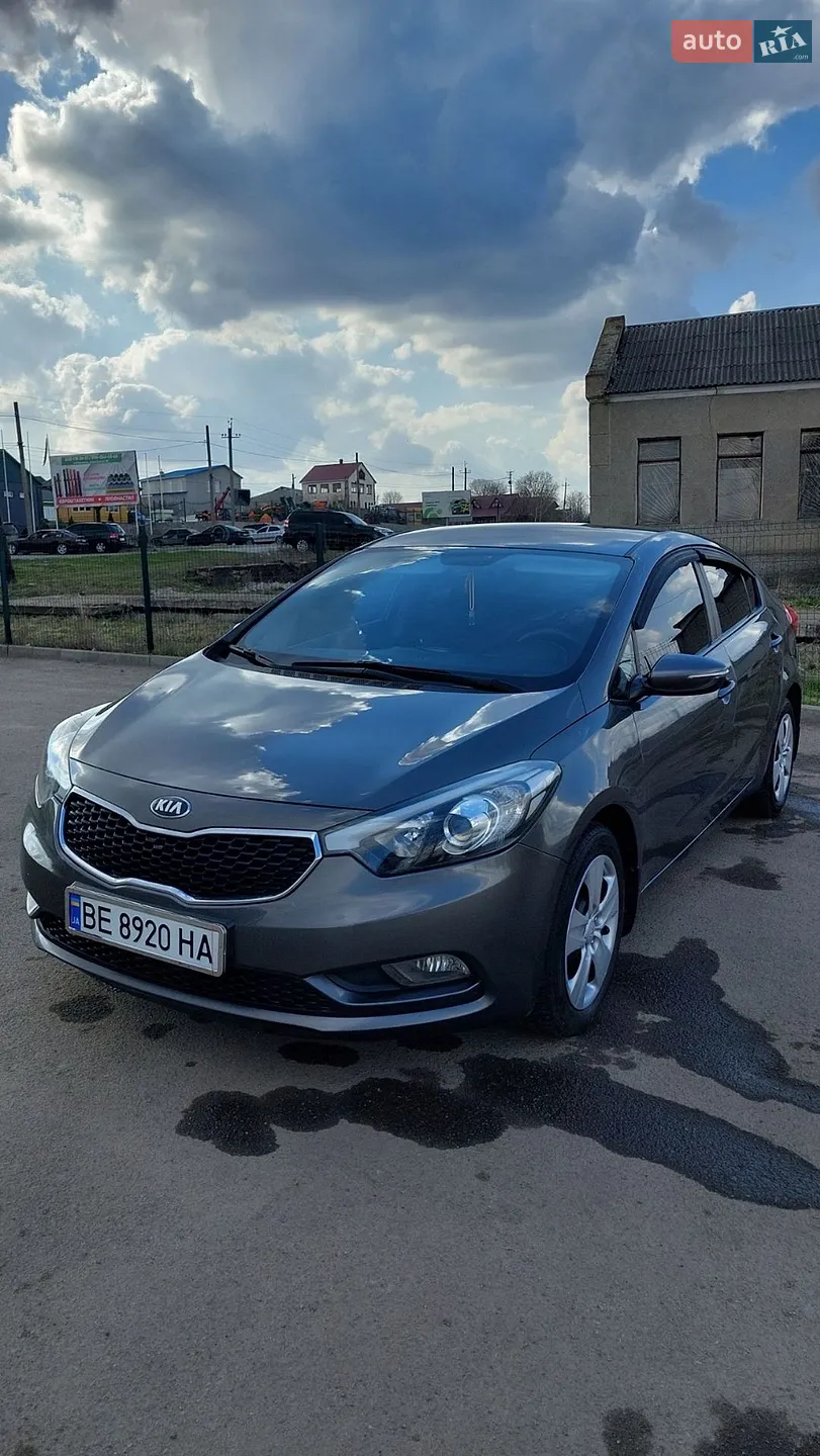 2012 Kia Cerato - фото 1