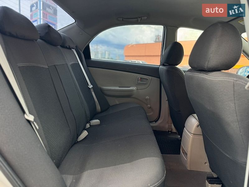 Седан Kia Cerato 2008 в Киеве
