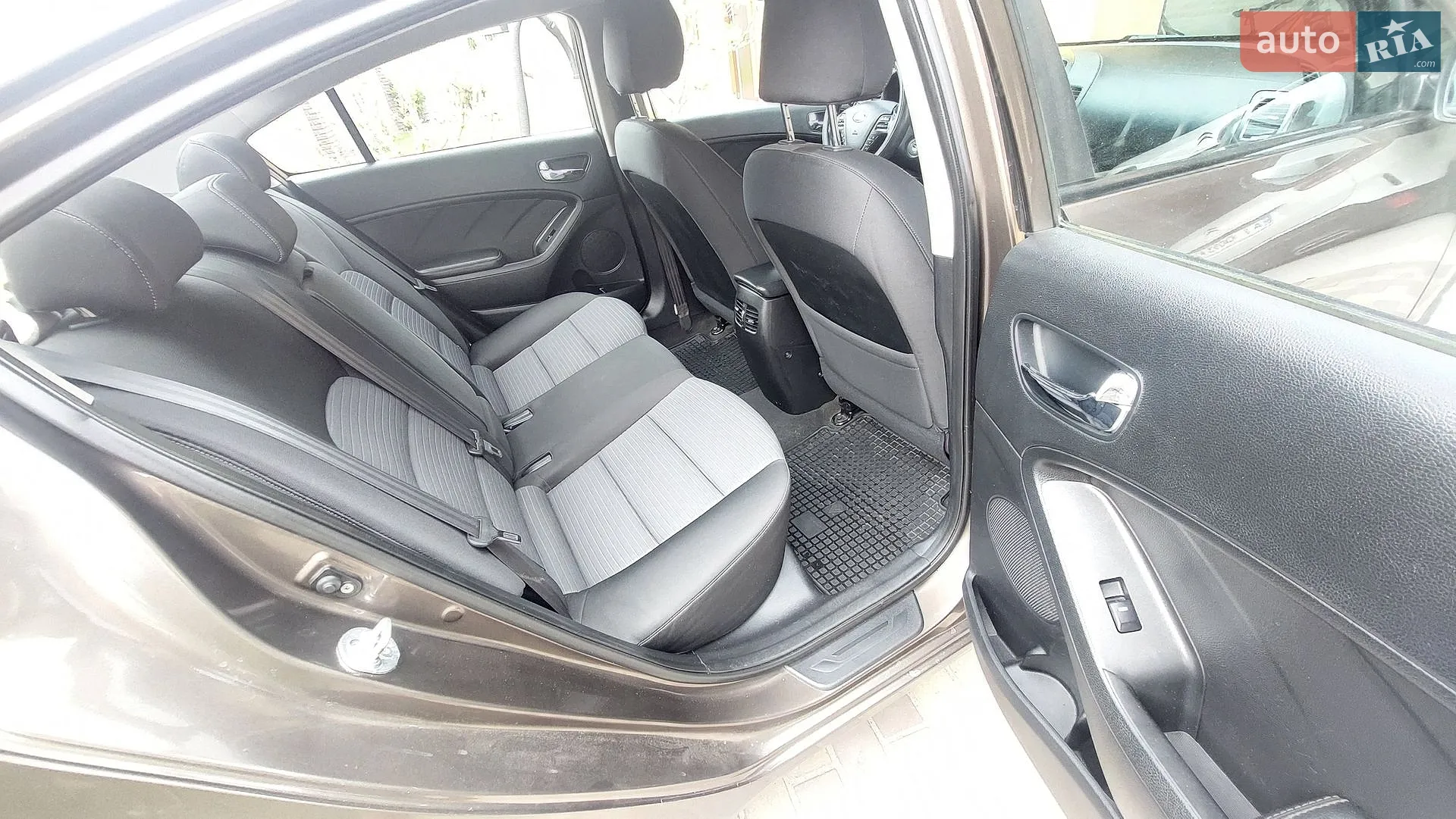 2012 Kia Cerato - мініатюра 11