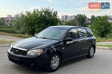 Хэтчбек Kia Cerato 2006 в Днепре