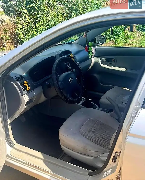 Kia Cerato 2008 VIN Y6LFE22628L013135 фото оголошення 4 з 37