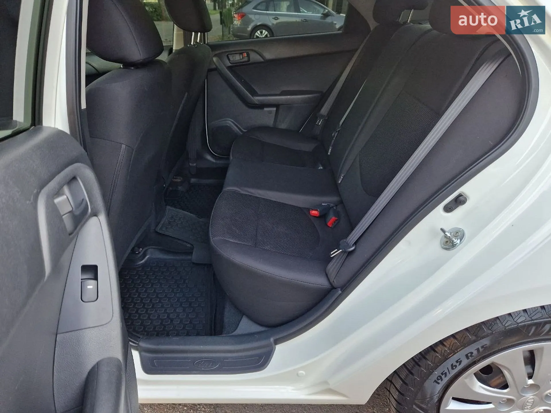 2012 Kia Cerato - мініатюра 22