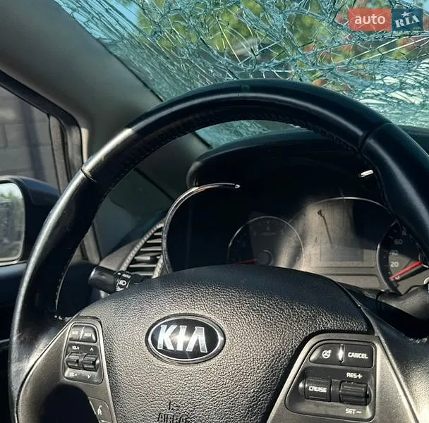 Kia Cerato 2013