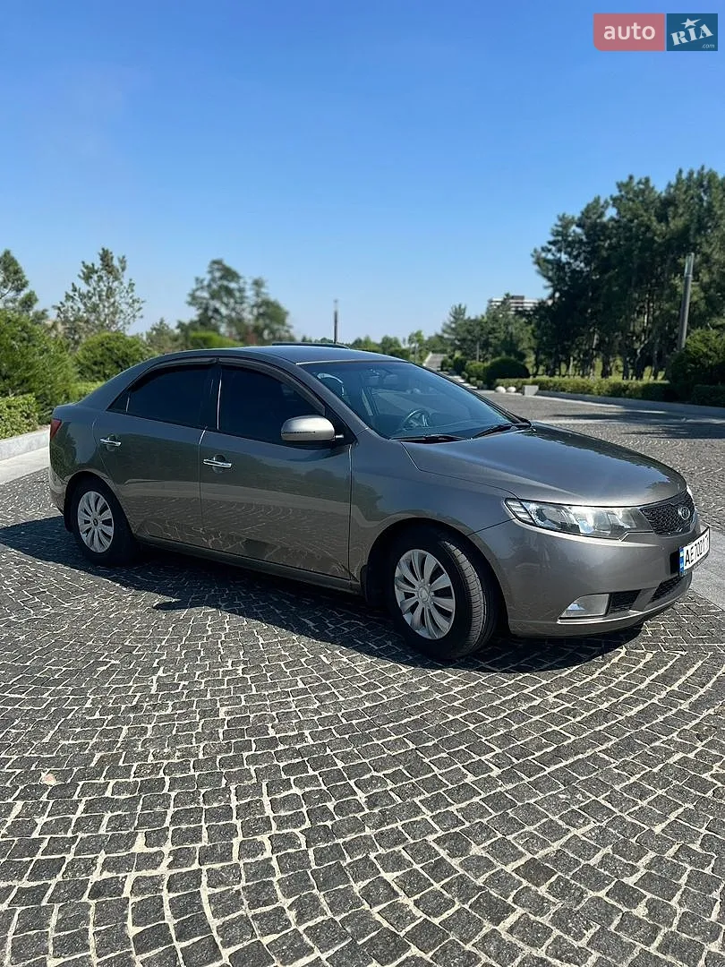 2011 Kia Cerato - мініатюра 3