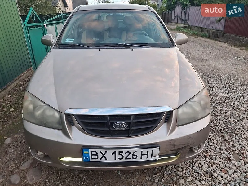 Kia Cerato 2004