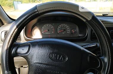 Седан Kia Clarus 1998 в Царичанке