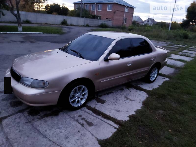 Kia Clarus