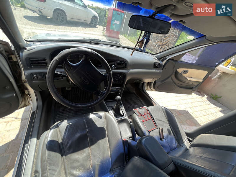 Седан Kia Clarus 2000 в Болграде