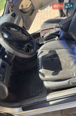 Седан Kia Clarus 2000 в Болграде