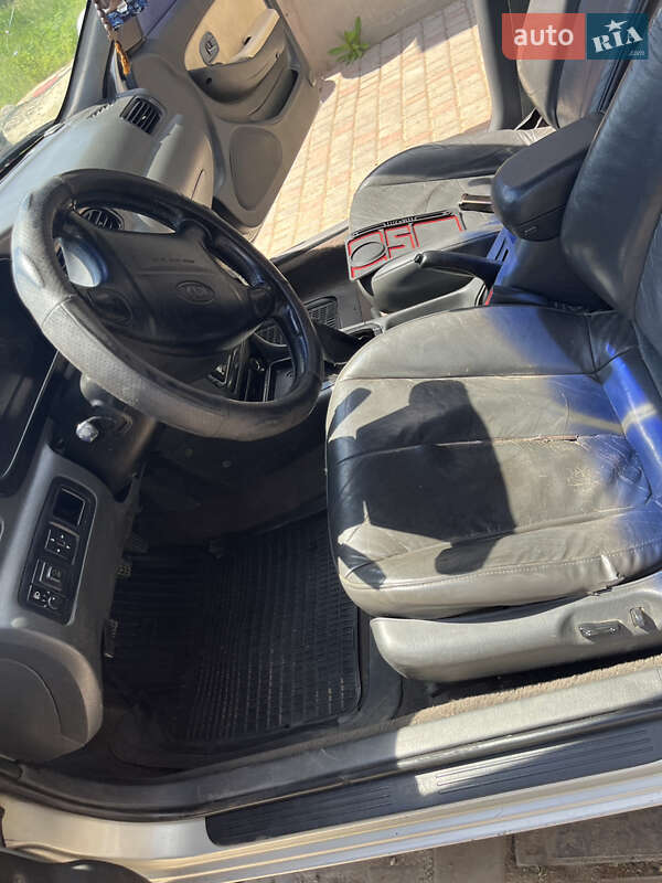 Седан Kia Clarus 2000 в Болграде