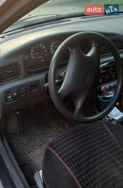 Седан Kia Clarus 1999 в Кропивницком