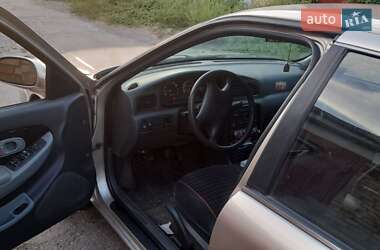 Седан Kia Clarus 1999 в Кропивницком