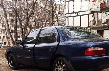 Седан Kia Clarus 1998 в Днепре