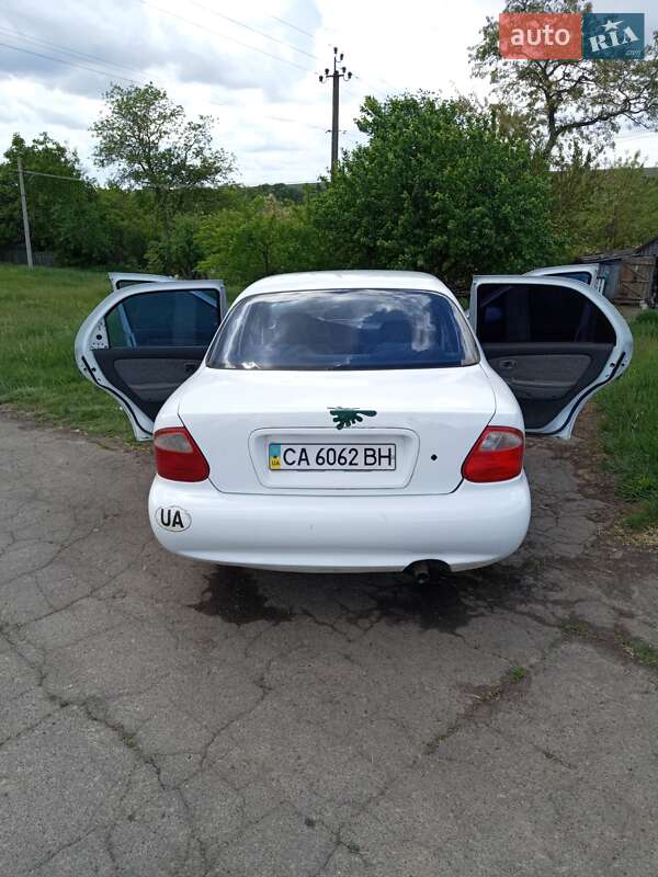 Седан Kia Clarus 1998 в Тальном