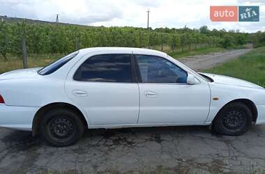 Седан Kia Clarus 1998 в Тальном