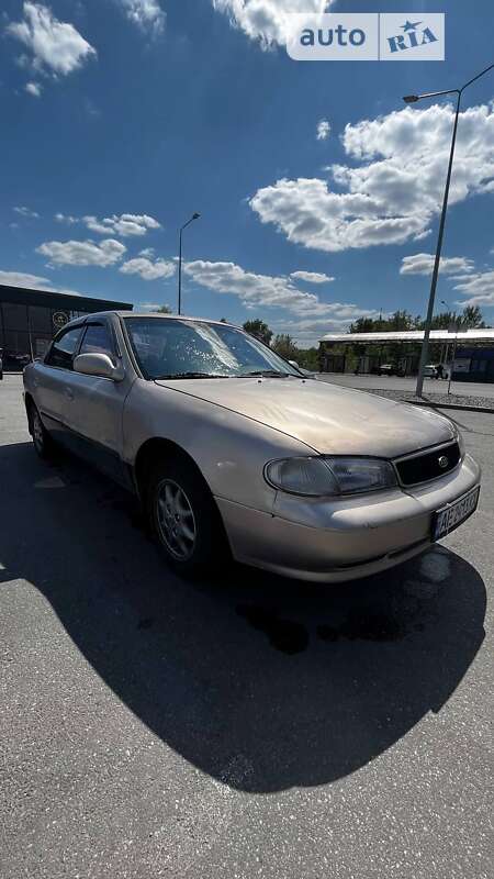 Седан Kia Clarus 1998 в Днепре