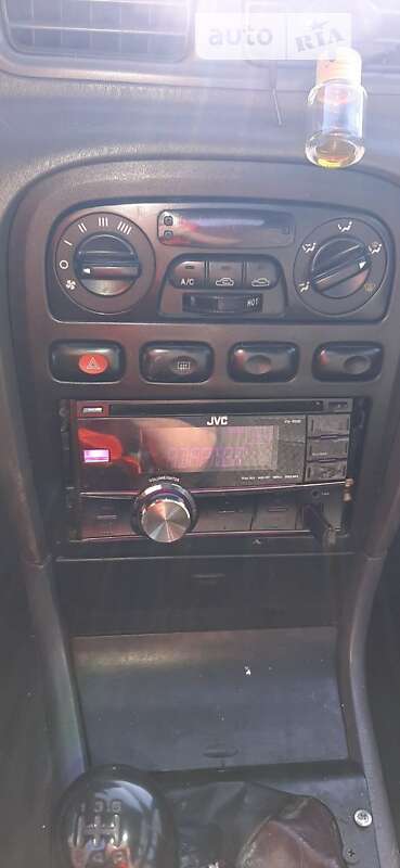 Седан Kia Clarus 1997 в Фастові