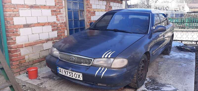 Седан Kia Clarus 1997 в Фастове