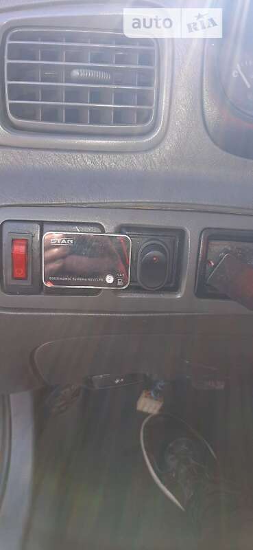 Седан Kia Clarus 1997 в Фастові