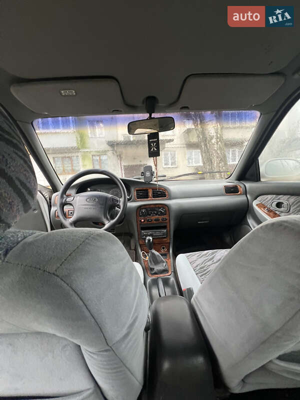 Универсал Kia Clarus 1998 в Городке