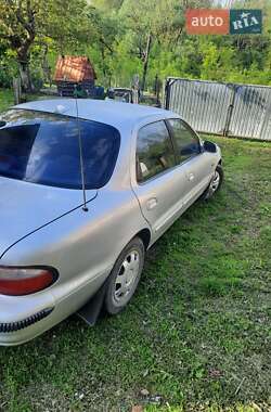 Седан Kia Clarus 1998 в Теребовле
