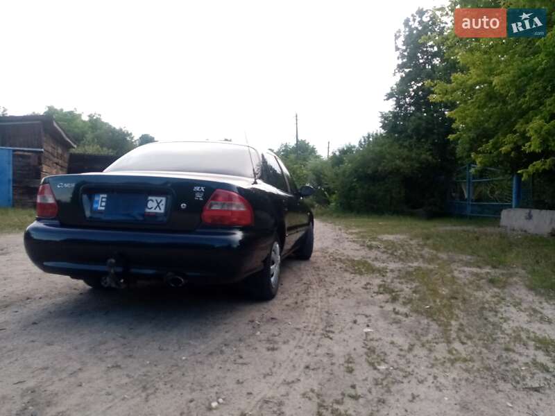 Седан Kia Clarus 1999 в Хмельницькому
