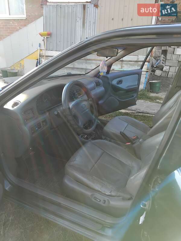 Седан Kia Clarus 1997 в Харкові