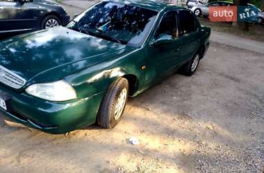 Седан Kia Clarus 2000 в 