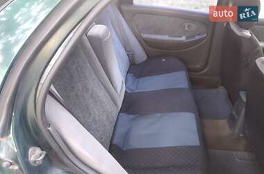 Седан Kia Clarus 2000 в 