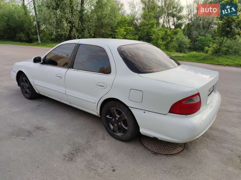 Універсал Kia Clarus 2000 в Чернігові