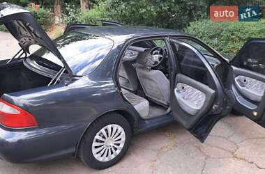 Седан Kia Clarus 1999 в 