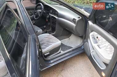 Седан Kia Clarus 1999 в 