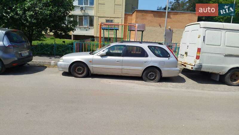 Универсал Kia Clarus 1998 в Киеве